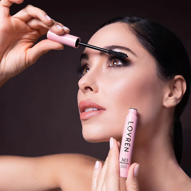 Lovrén nieobciążający tusz do rzęs z pantenolem efekt precyzyjnej objętości bez rozmazywania Mascara M3 Volume Definer, 10 ml