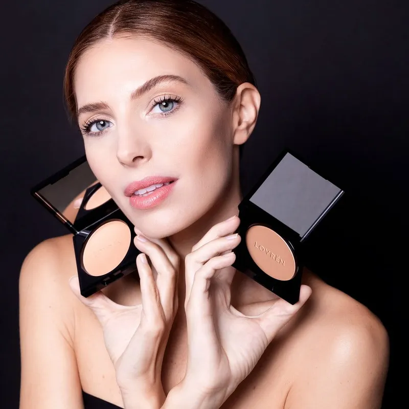 Lovrén nawilżajacy i hipoalergiczny bronzer w kamieniu T1 Natural Bronze, 11,2 g