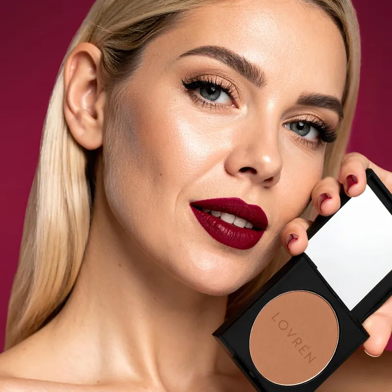 Lovrén nawilżajacy i hipoalergiczny bronzer w kamieniu T3 Power Nude Bronze, 11 g