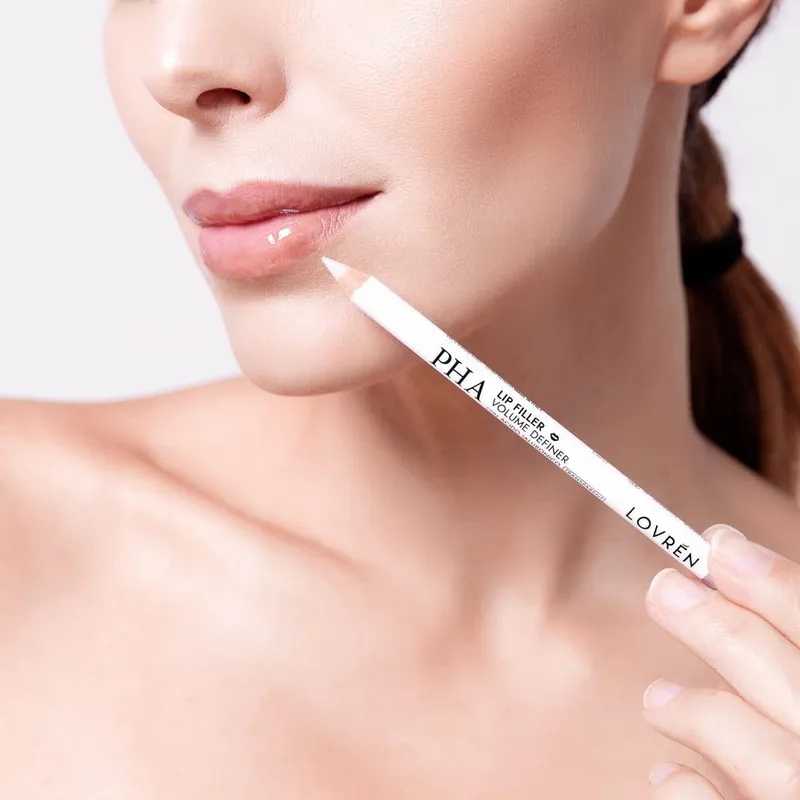Lovrén kredka wypełniająca usta z kwasem hialuronowym, vit E i olejem kokosowym PHA Lip Filler Volume Definer, 1 g