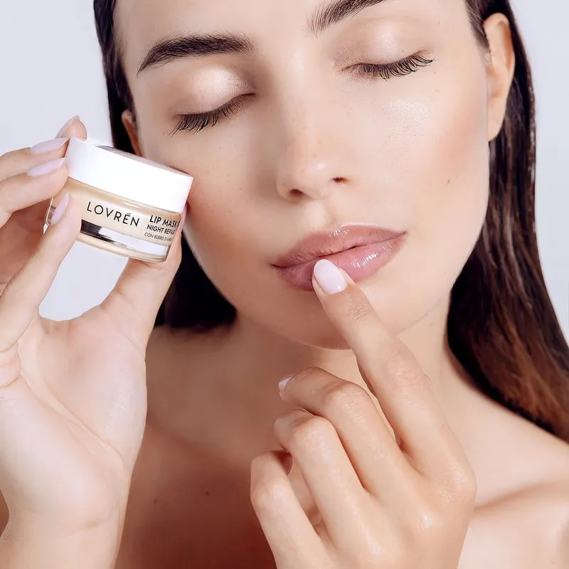Lovrén regenerująca Maska na usta z ceramidami i masłem shea MK1 Lip Mask, 10 ml
