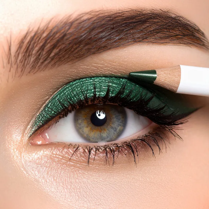 Lovrén kredka do oczu z naturalnymi woskami, P5 zielona, 1,1 g