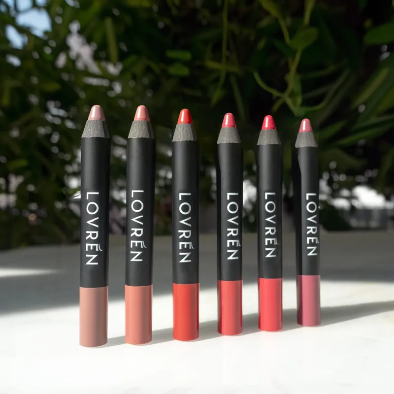 Lovrén pomadka do ust w kredce, z kwasem hialuronowym, długotrwały efekt, RP2 Ibisco